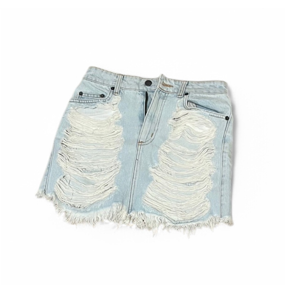 Carmar Mash Super Shred Colin Mini Skirt. Distressed Blue Denim, Size 26/2 - Picture 4 of 9